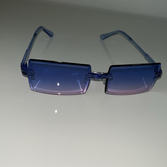Blue rimless glasses - Picture 3 of 9